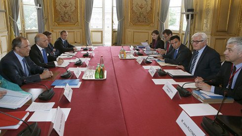 ukraine-normandy-talks-ministers_si