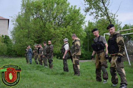 ukrajina_separatisti_patnastka_slovaci_2_2015_patnastka