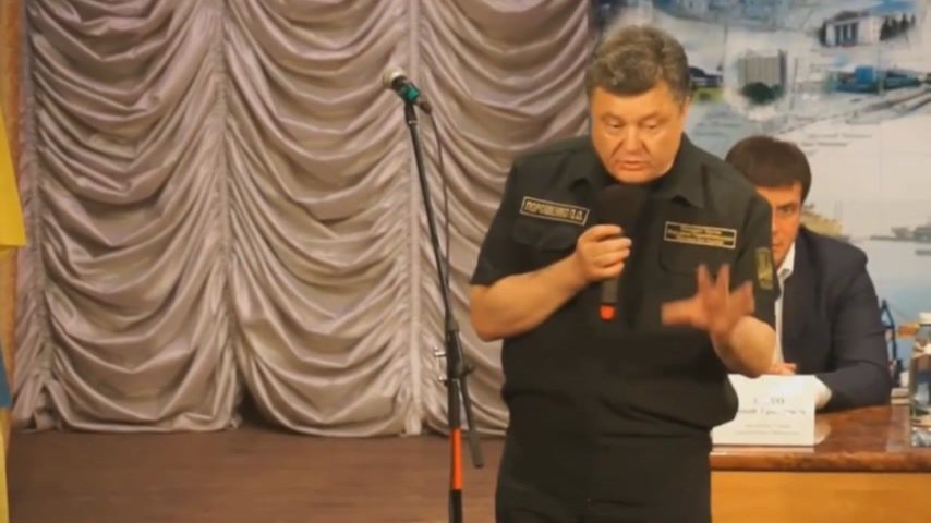 Drunken Poroshenko is talking about "great Ukrainian victories"