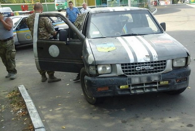 410226