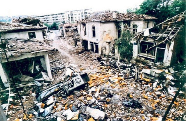BOMBARDOVANJE-pristina