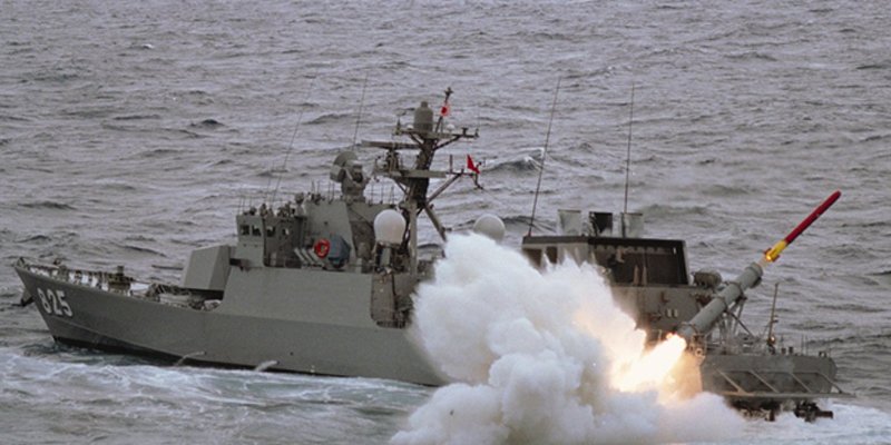 JS Wakataki PG-825 test firing an SSM