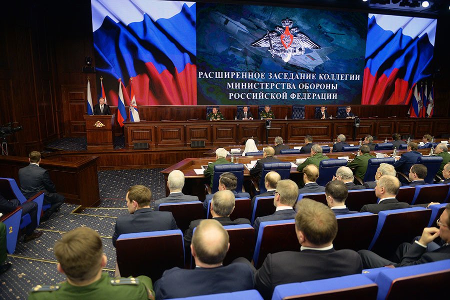 December 11, 2015. President Vladimir Putin speaks at the expanded meeting of Defense Ministry Board at the National Defense Management Center in Moscow. © Grigoriy Sisoev / Sputnik