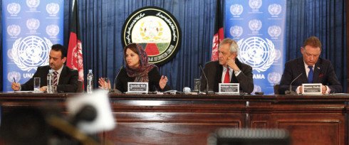 KABUL, 14 February 2016 - The United Nations Secretary-General's Special Representative for Afghanistan and head of UNAMA Mr. Nicholas Haysom, and UNAMA Human Rights Director Danielle Bell release the 2015 Annual Report on Protection of Civilian in Armed Conflict at a Kabul press conference in Kabul.The number of civilian casualties in Afghanistan during 2015 are the highest recorded, the UN said today on the release of its 2015 Annual Report on Protection on Civilian in Armed Conflict.Photo by UNAMA / Fardin Waezi.
