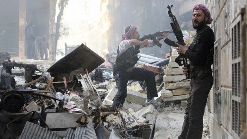 Syrian army encircles Aleppo as ceasefire talks fade