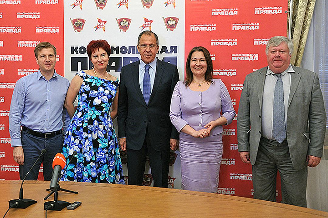 Lavrov and KP journalists after the press conference