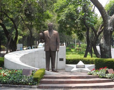 Mustafa_Kemal_Ataturk_Reforma_Mex_D.F