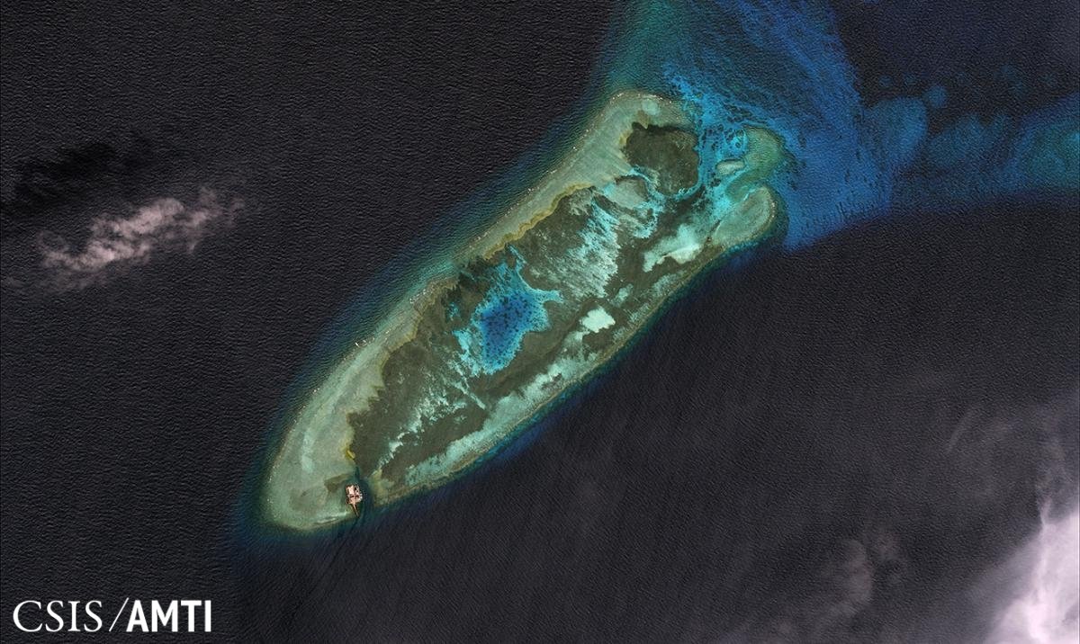 Fiery Cross Reef in January, 2006
