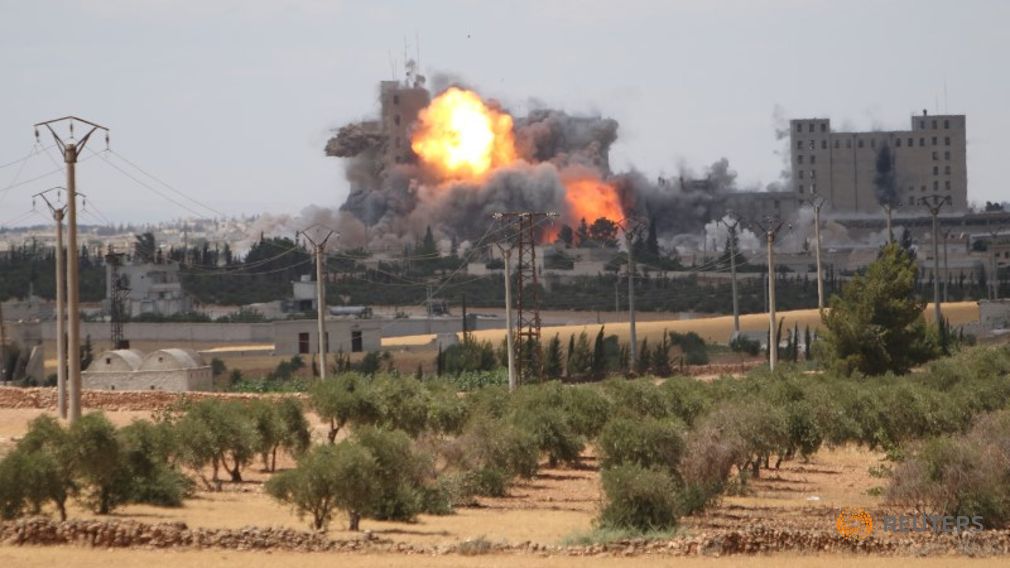 US air strike targets Manbij
