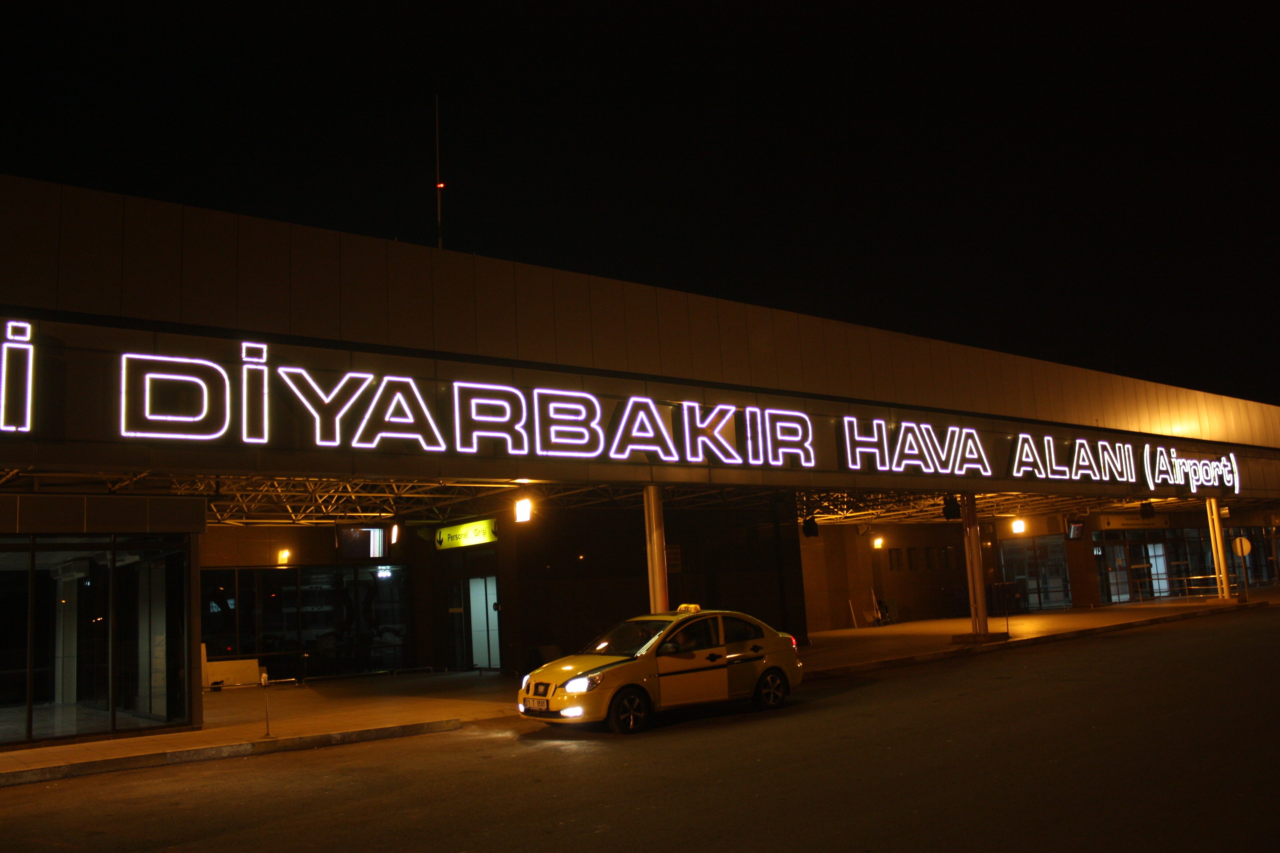 Diyarbakır_Airport