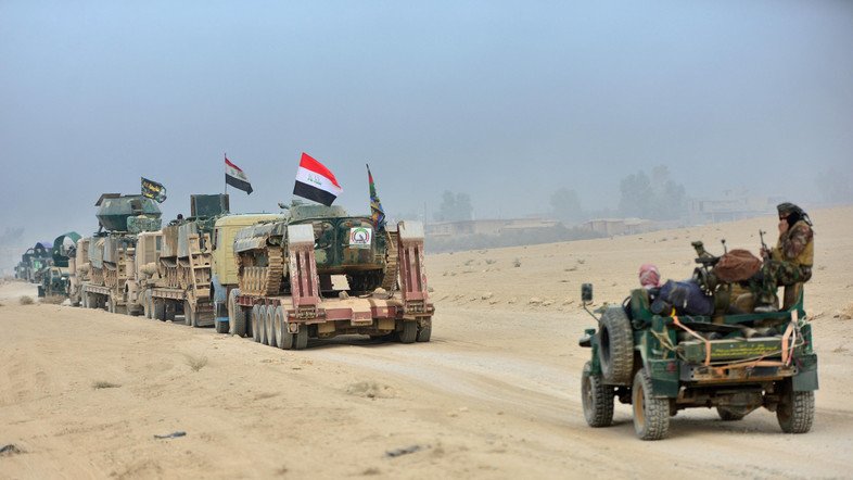 Popular Mobilization Forces (PMF) take part in an operation against Islamic State militants on the outskirts of the town of Hammam Al-Alil, south of Mosul, Iraq October 31, 2016. REUTERS/Stringer