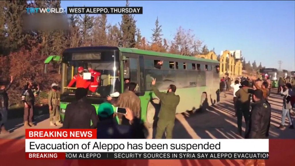 PHOTO:  Stopped convoy