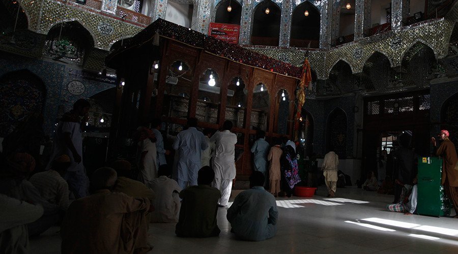 FILE PHOTO: Lal Shahbaz Qalandar, in Sehwan Sharif, in Pakistan's southern Sindh province © Akhtar Soomro / Reuters